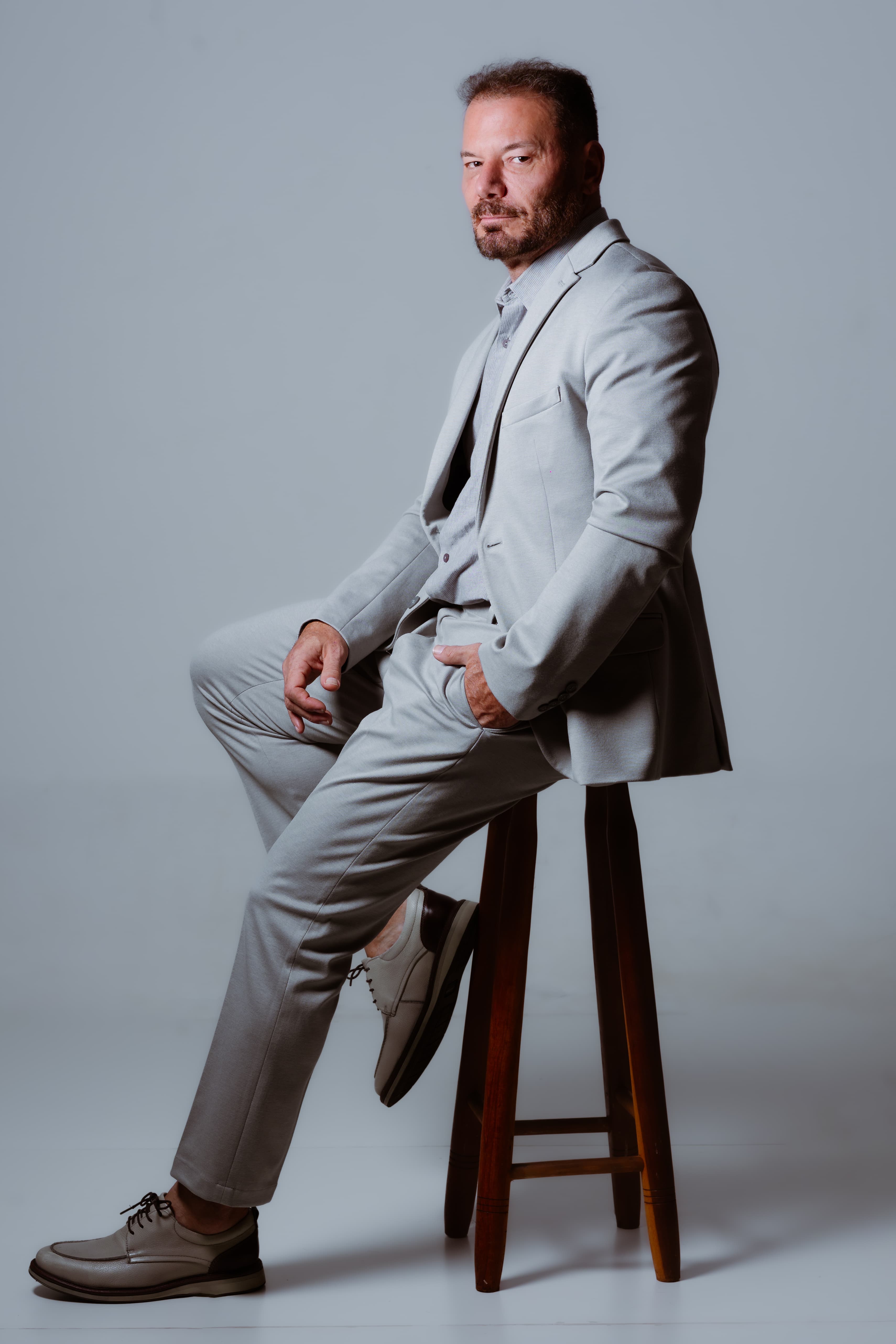 Dr. Marcelo Cater